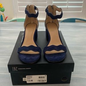 INC women Navy blue heels 7.5